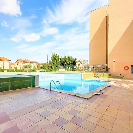 In With Swimming Pool