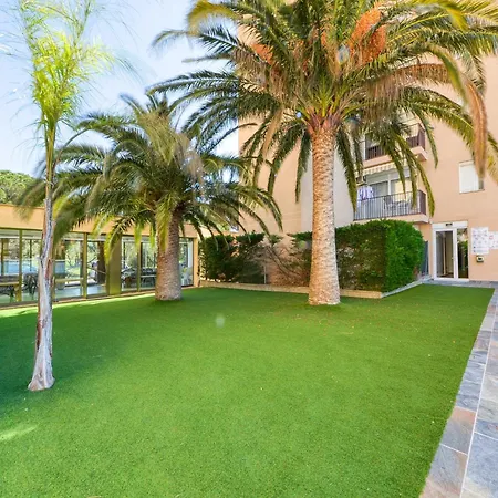 Apartment In With Swimming Pool