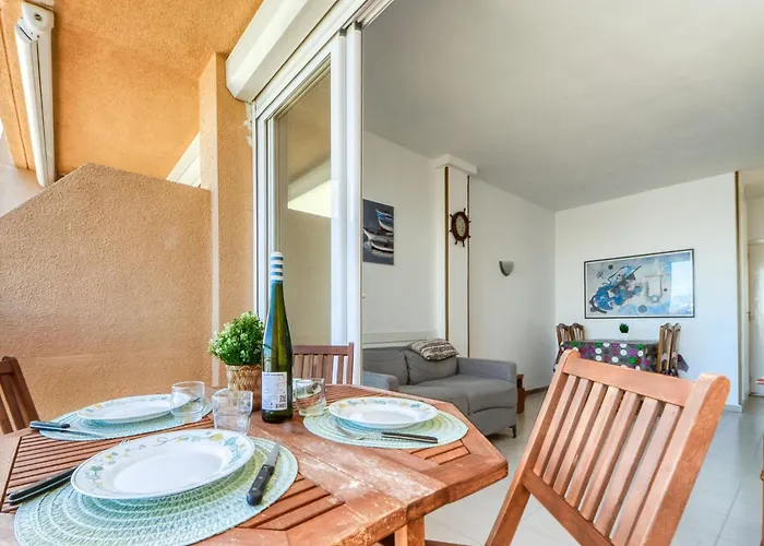 아파트 In Near Sta Margarita